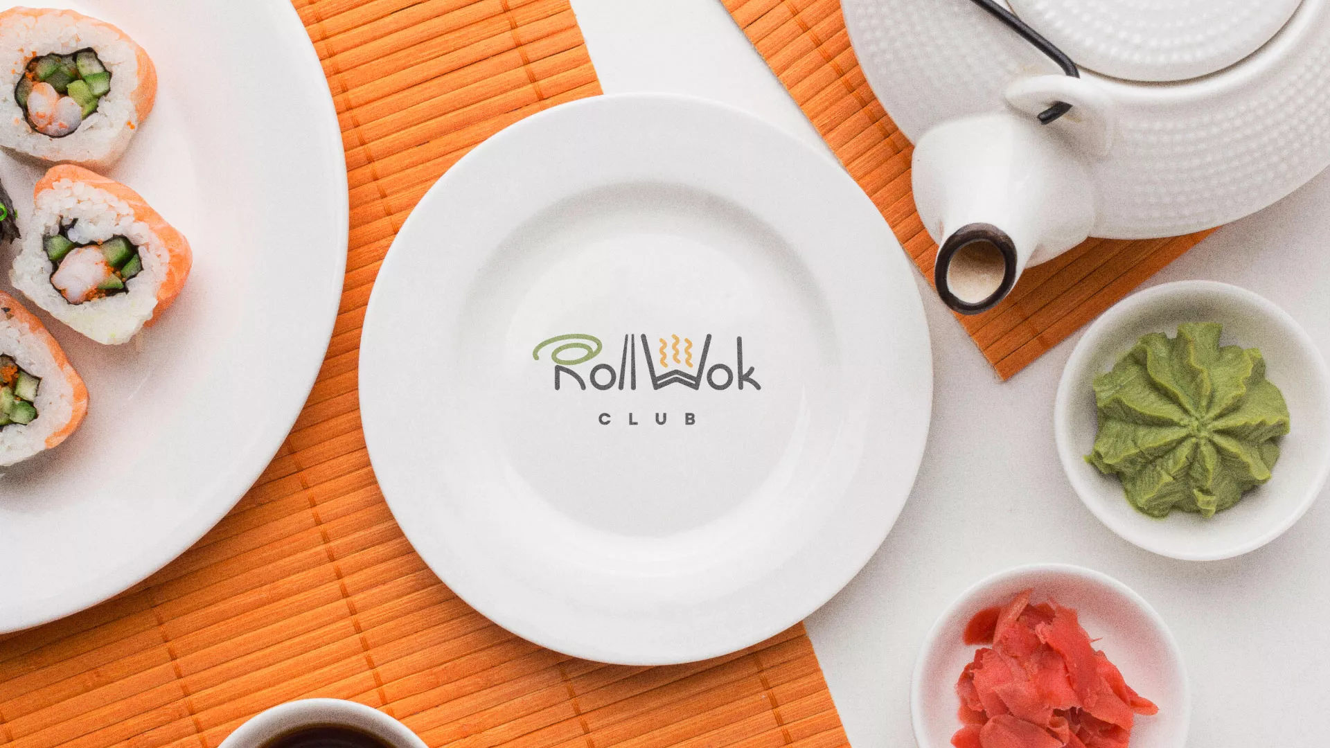 Разработка логотипа и фирменного стиля суши-бара «Roll Wok Club» в Ялте